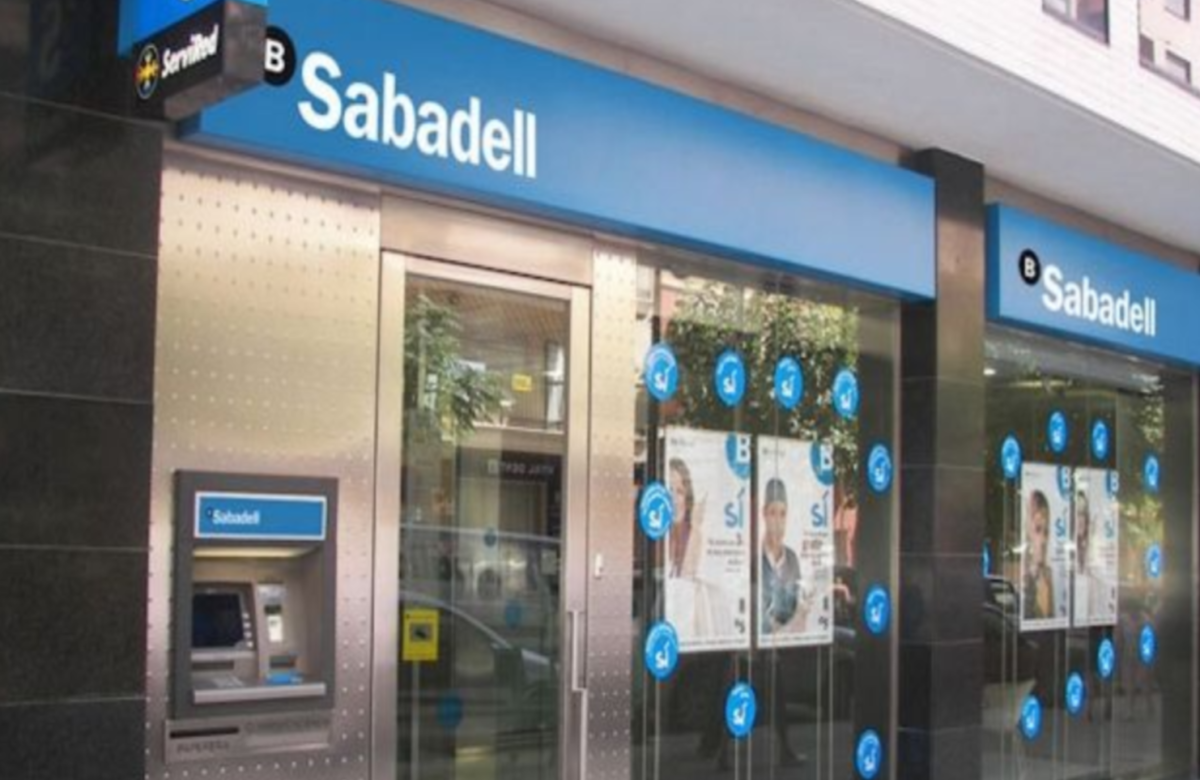 Отделение банка Sabadell в районе Грасия - доходность 5%