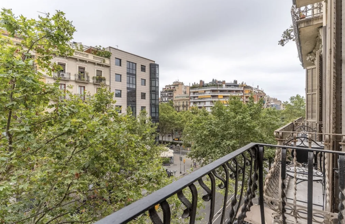 Квартира с туристической  лицензией в сердце Барселоны