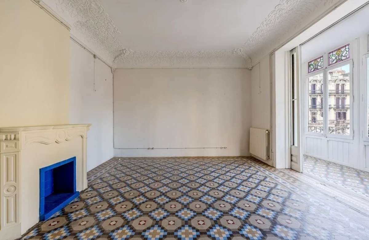 Уникальная квартира на Рамбла Каталонии