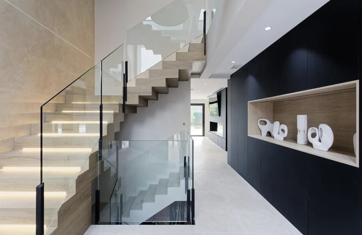 Великолепная вилла в городке Sant Cugat del Vallès