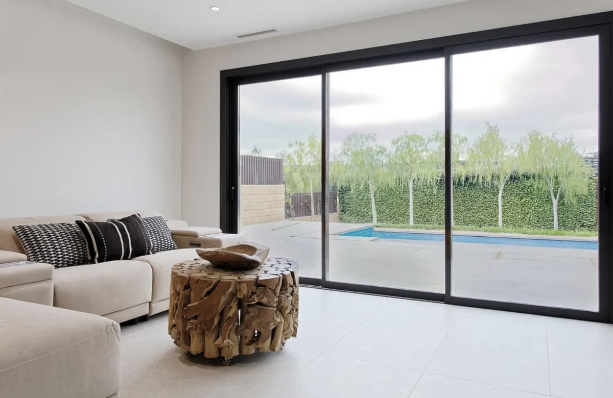 Великолепная вилла в городке Sant Cugat del Vallès