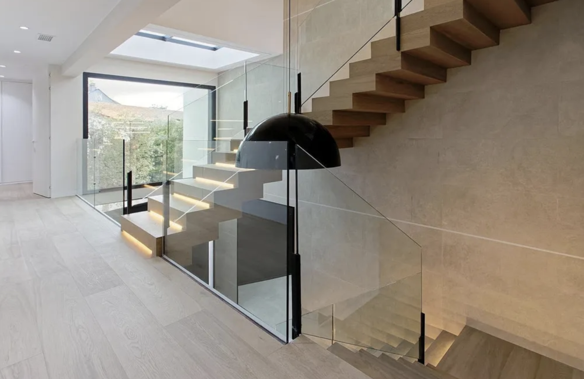 Великолепная вилла в городке Sant Cugat del Vallès