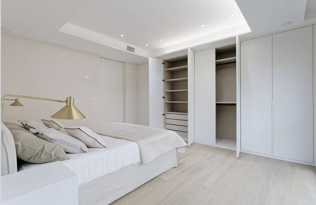 Великолепная вилла в городке Sant Cugat del Vallès