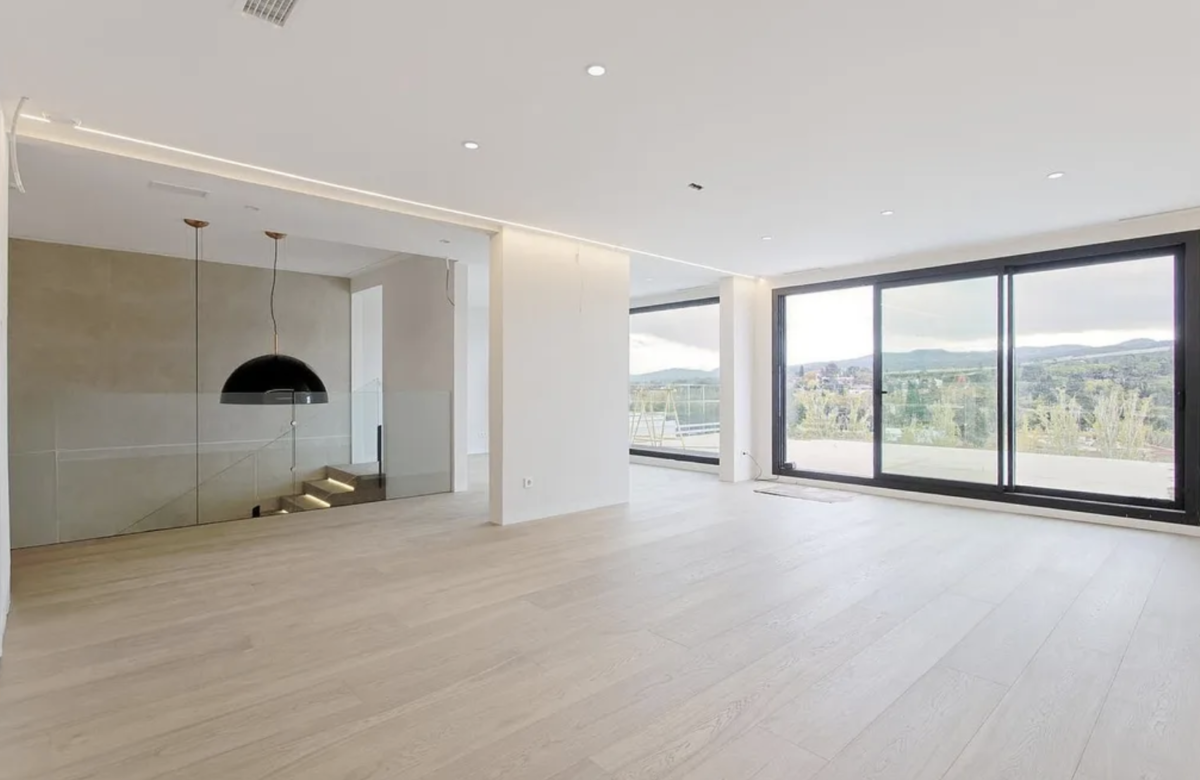 Великолепная вилла в городке Sant Cugat del Vallès