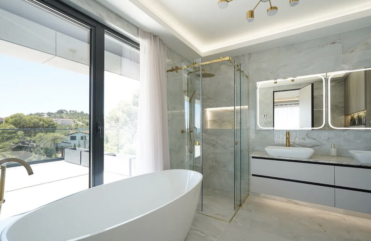 Роскошная вилла новой постройки в Кастельдефельс