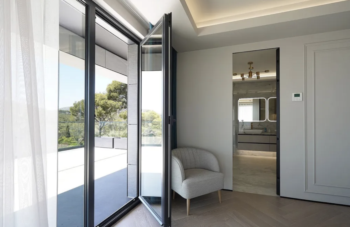 Роскошная вилла новой постройки в Кастельдефельс