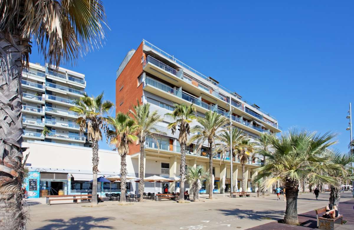 Роскошный дуплекс на первой линии моря в Badalona Marina