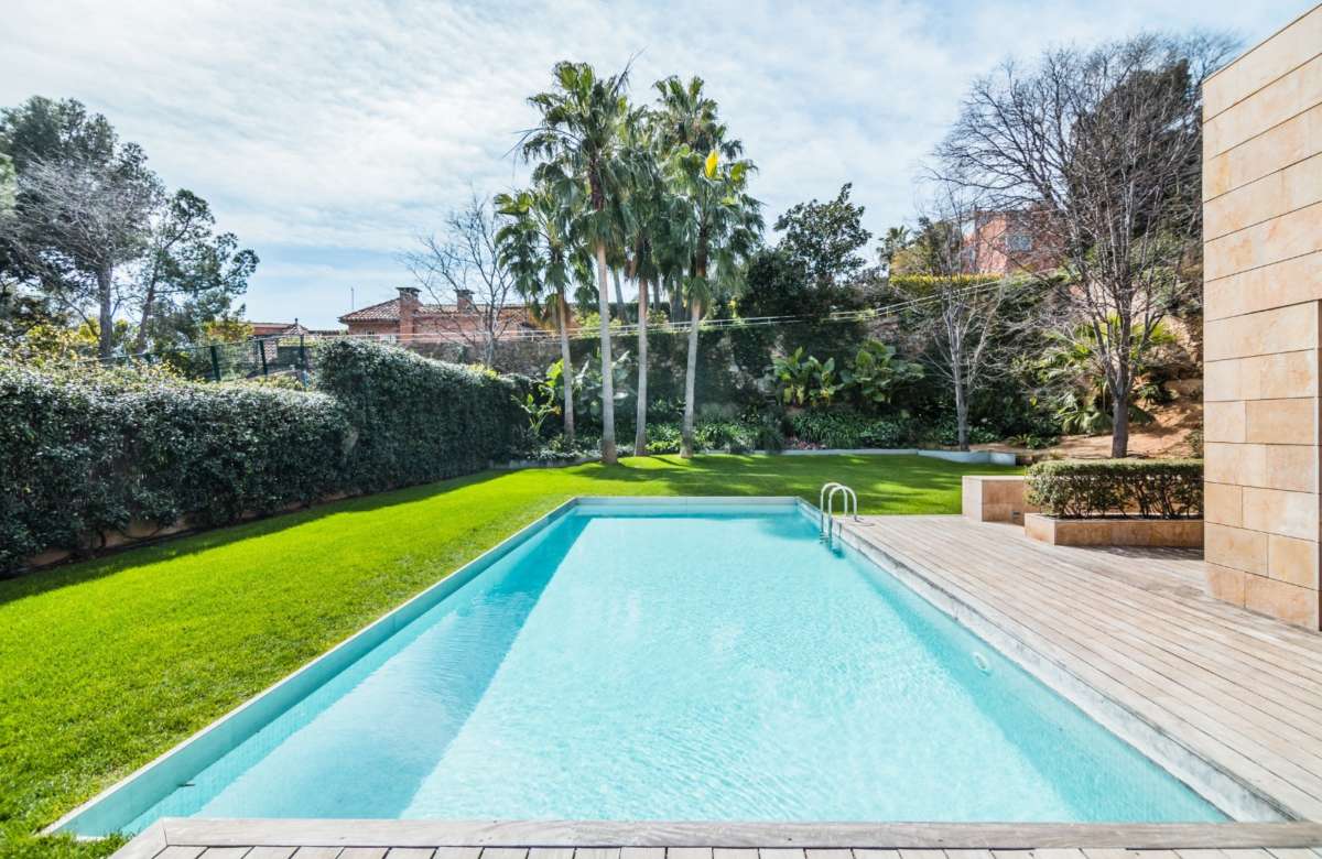 Современная вилла в Педралбес