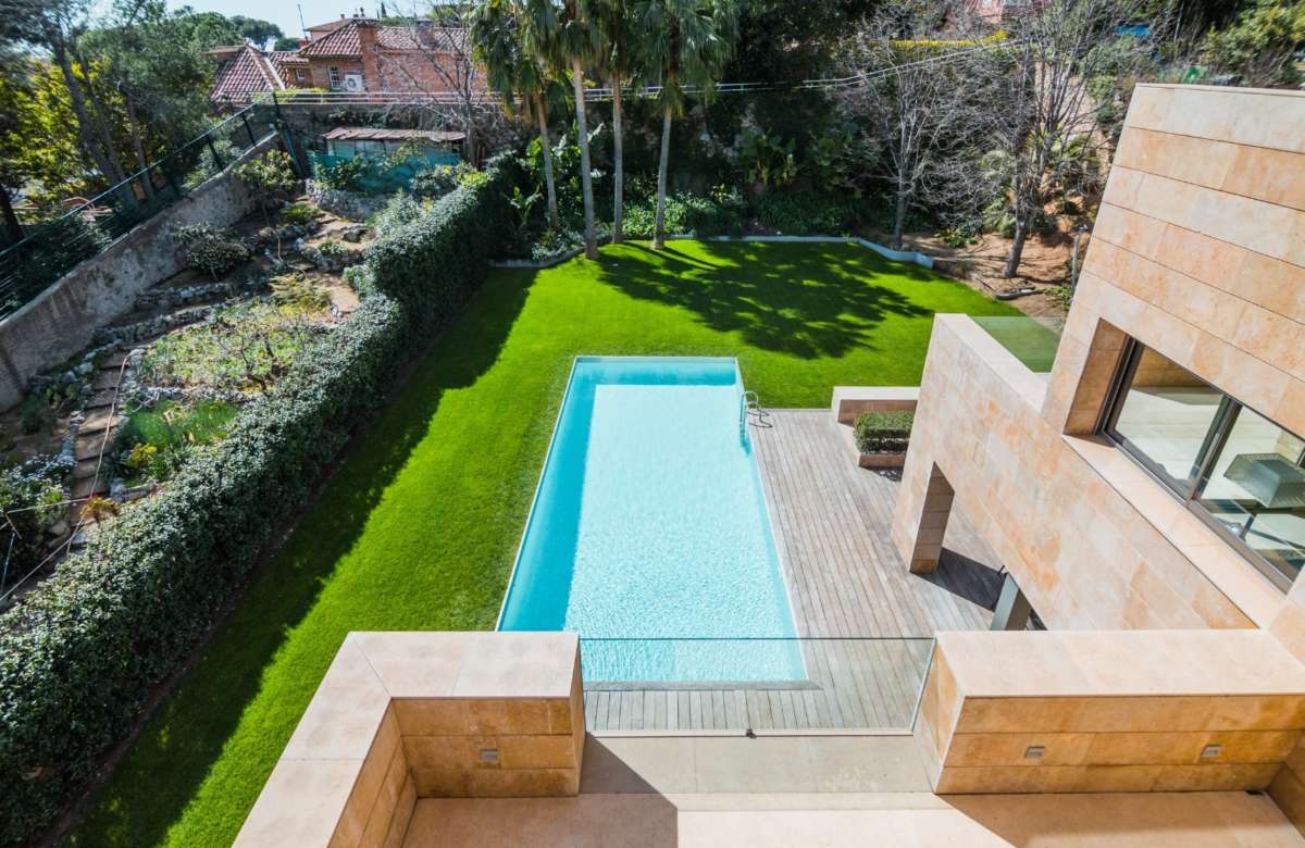 Современная вилла в Педралбес