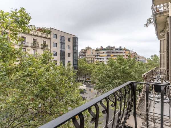 Квартира с туристической  лицензией в сердце Барселоны