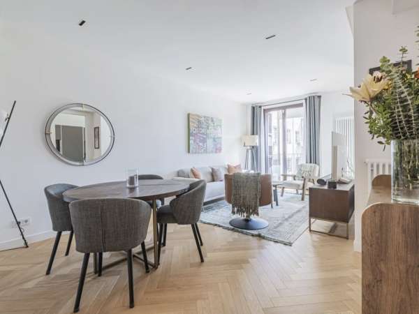 Элегантная квартира в Эшампле на улице Enric Granados