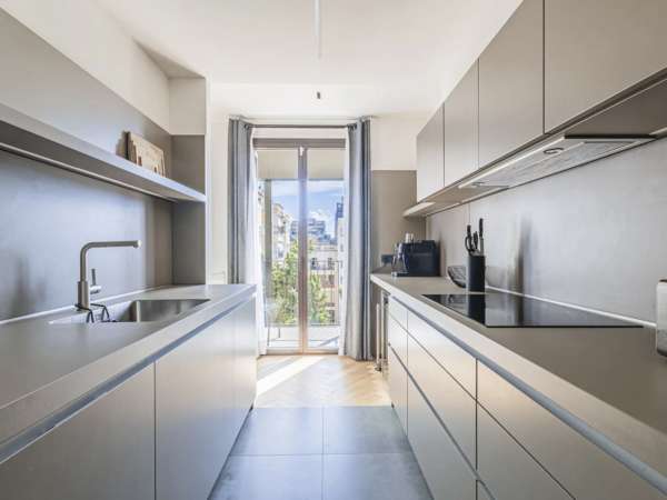 Элегантная квартира в Эшампле на улице Enric Granados