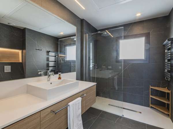 Элегантная квартира в Эшампле на улице Enric Granados