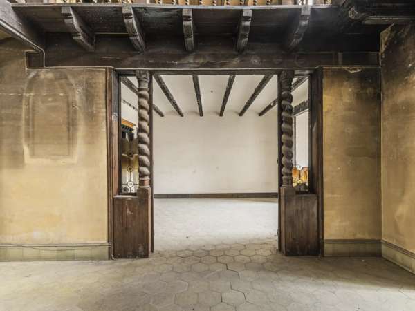 Эксклюзивный двухуровневый пентхаус в исторической резиденции 1883 года