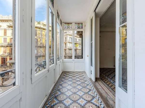 Уникальная квартира на Рамбла Каталонии