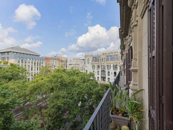 Эксклюзивная аристократическая квартира с панорамным видом на Passeig de Gràcia