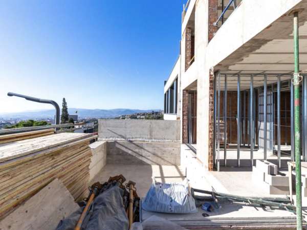 Эксклюзивная вилла в процессе строительства в Finestrelles