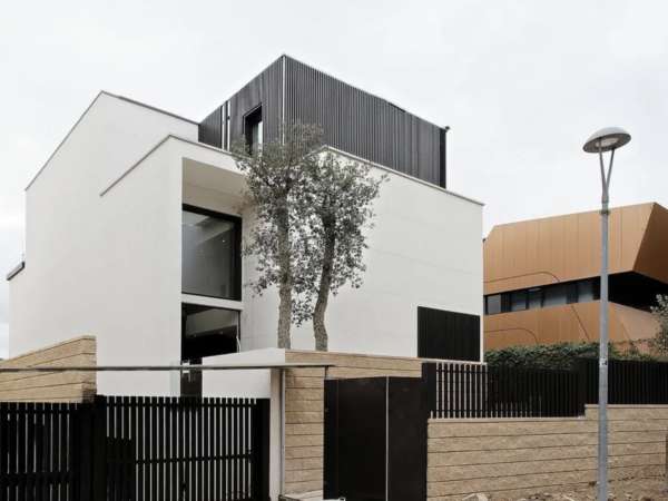 Великолепная вилла в городке Sant Cugat del Vallès