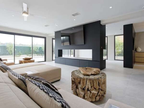 Великолепная вилла в городке Sant Cugat del Vallès