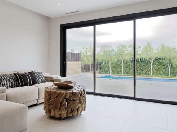 Великолепная вилла в городке Sant Cugat del Vallès