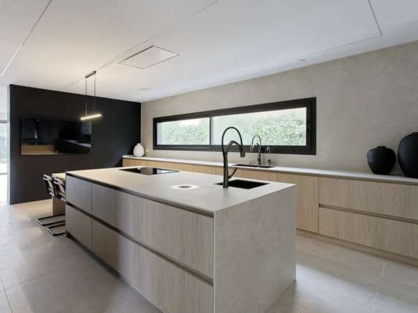 Великолепная вилла в городке Sant Cugat del Vallès