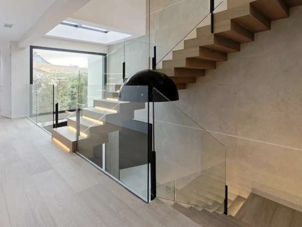 Великолепная вилла в городке Sant Cugat del Vallès