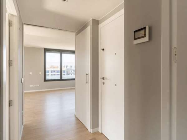 Закрытый жк в 5 минутах ходьбы от пляжа в Бадалона Марина