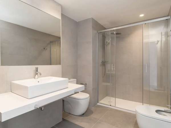 Закрытый жк в 5 минутах ходьбы от пляжа в Бадалона Марина