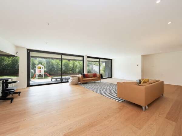 Квартира с садом в городе Sant Cugat de Valles