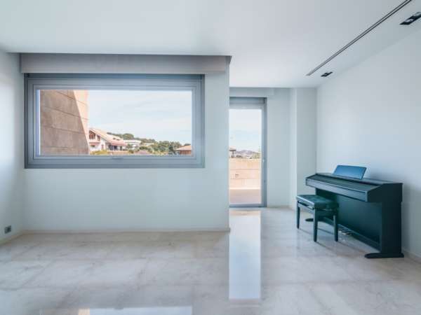 Современная вилла в Педралбес