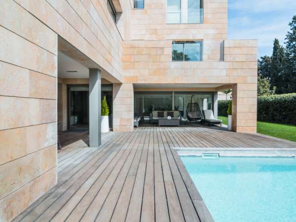 Современная вилла в Педралбес