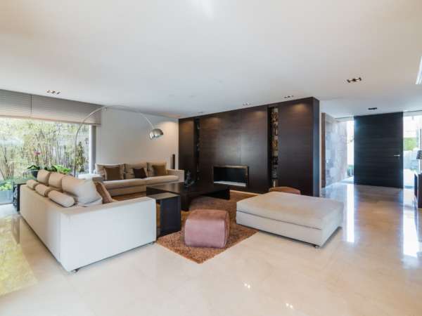 Современная вилла в Педралбес