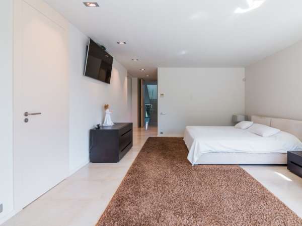 Современная вилла в Педралбес