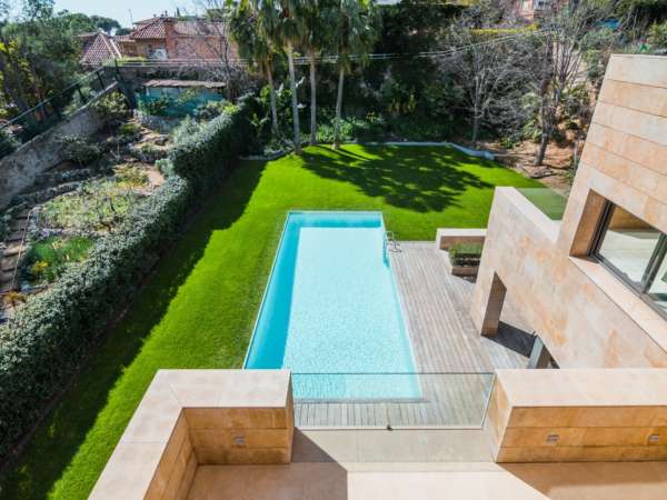 Современная вилла в Педралбес