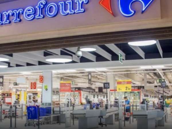Два коммерческих помещения - арендатор супермаркет Carrefour