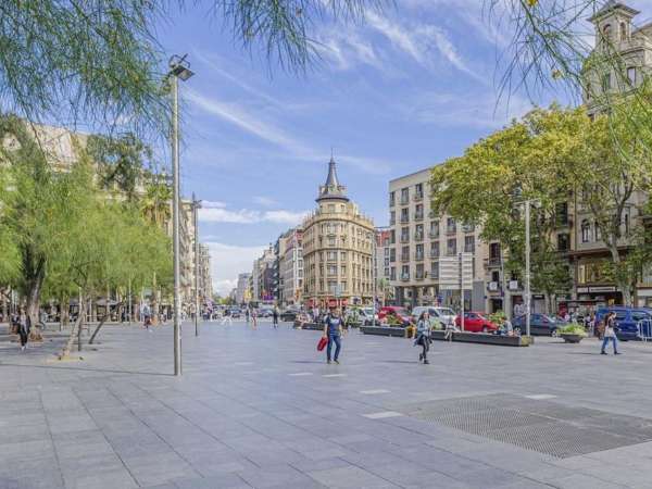 Великолепная квартира в сердце Барселоны