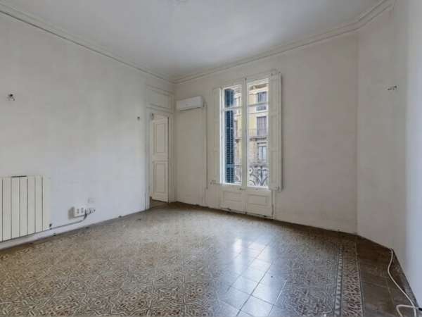 Уникальная квартира на Рамбла Каталонии