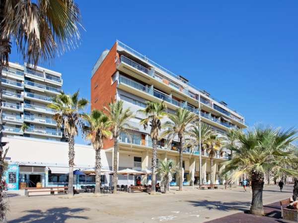 Роскошный дуплекс на первой линии моря в Badalona Marina