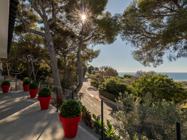 Новая роскошная вилла в Кастельдефельс